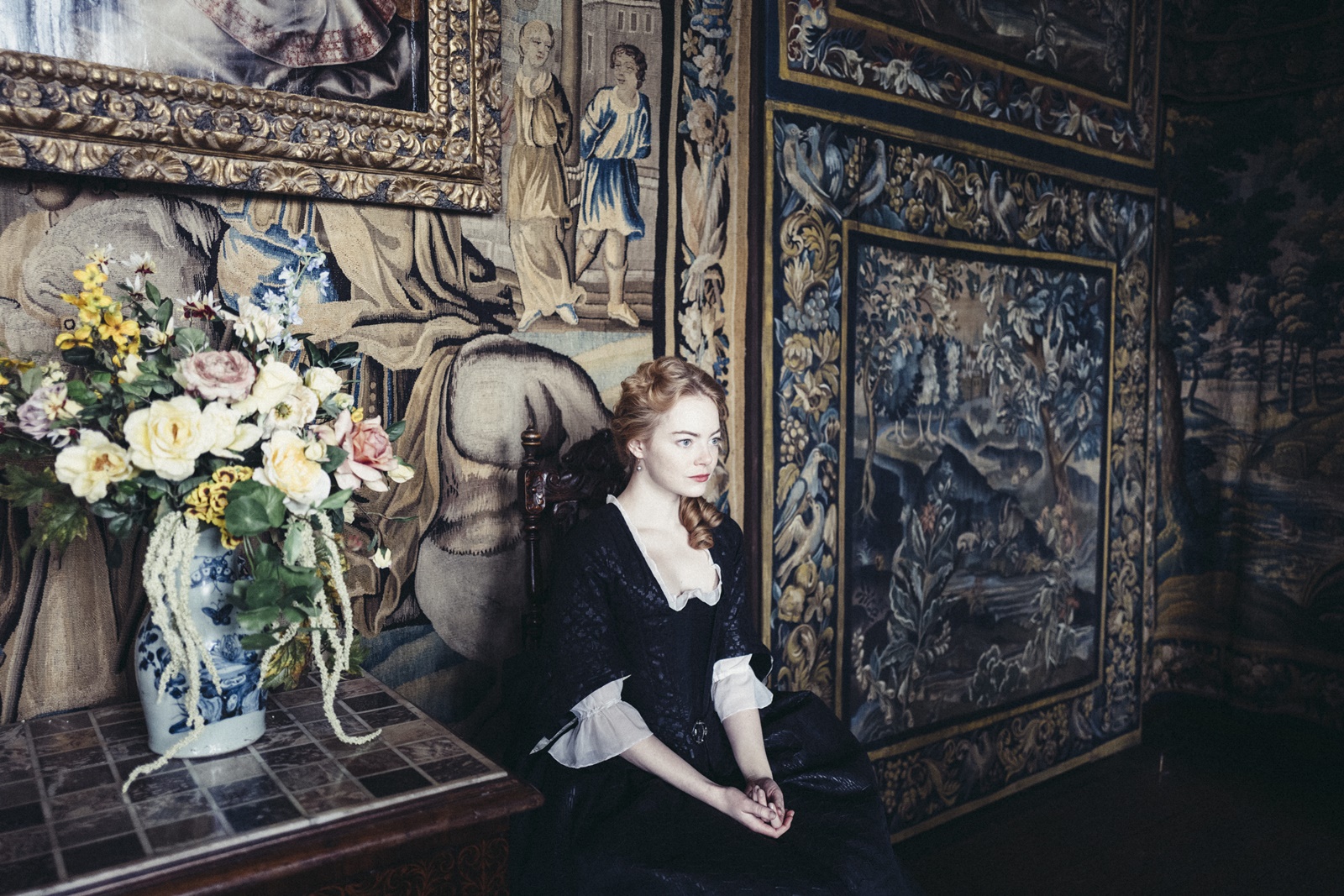 Emma Stone a fost nevoită să poarte un corset pentru un rol care i-a deformat corpul