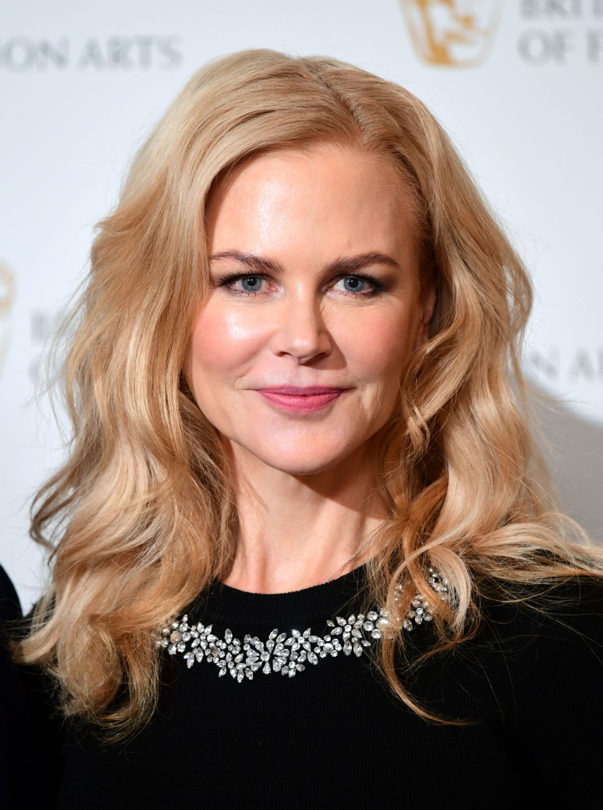 Nicole Kidman respectă trei reguli de beauty care îi asigură un ten perfect